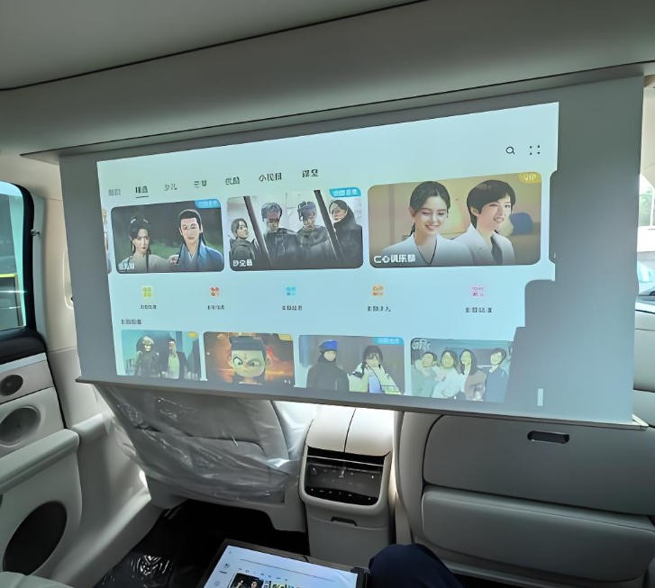 車載投影儀濾光片應(yīng)用分析：從輔助顯示到智能交互